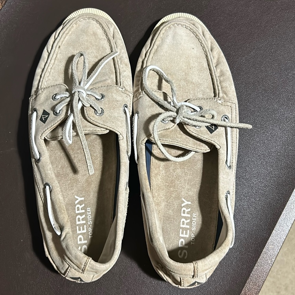 Men’s Sperry top-slider canvas boat shoe